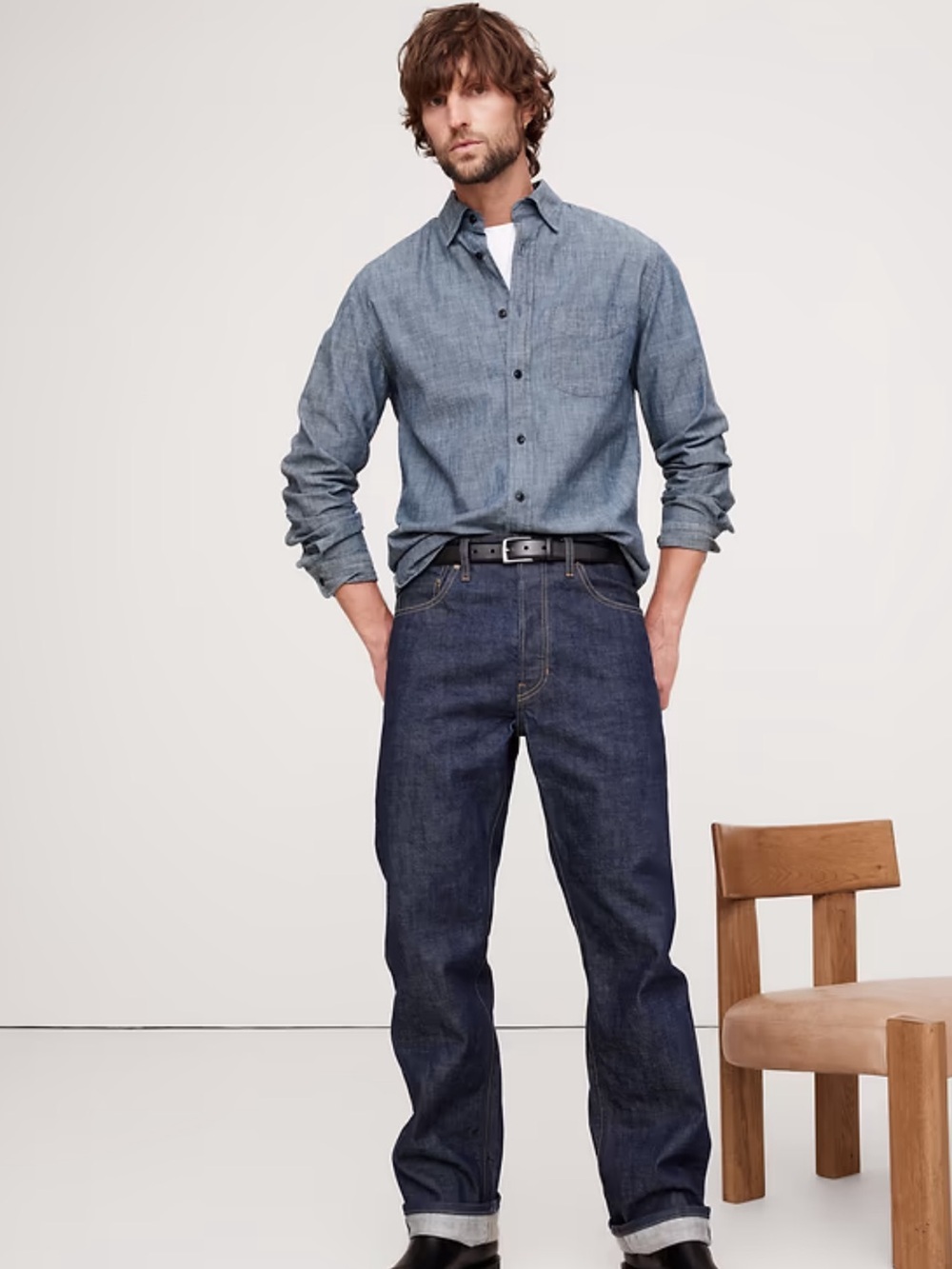 NWT Banana Republic Standard-Fit Chambray Cotton Long Sleeve Button-down Size M